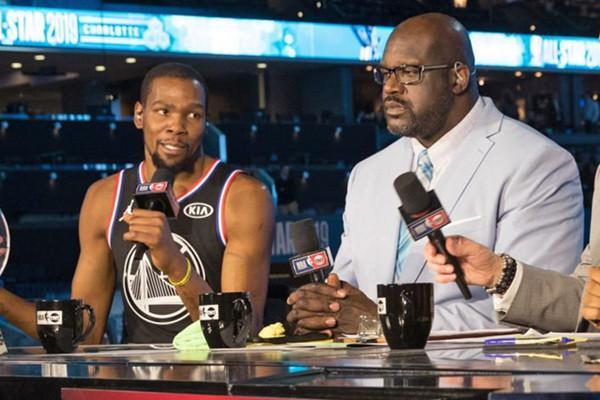 与全队球员 与全队球员